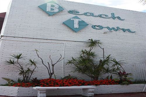 Beach And Town Motel Hollywood Exterior photo